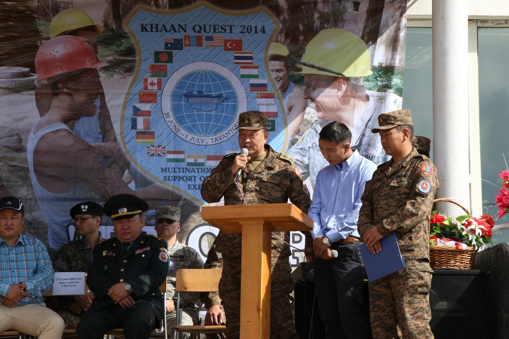 Cooperative Health Engagement opens to community during Khaan Quest 2014