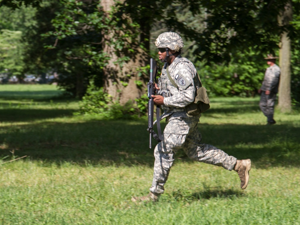 2014 Army Reserve Best Warrior Competition - Claymore mine employment