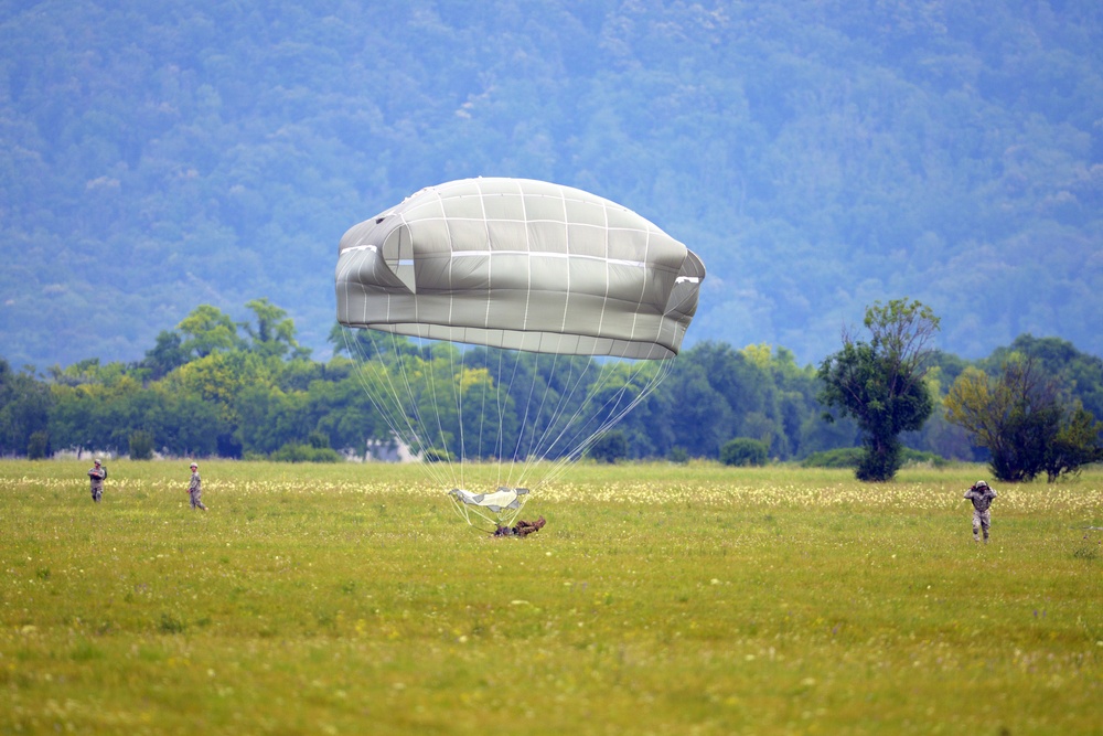 173rd Airborne Brigade jump training on Juliet Drop Zone, Pordenone, Italy