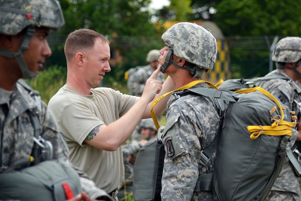 173rd Airborne Brigade jump training on Juliet Drop Zone, Pordenone, Italy