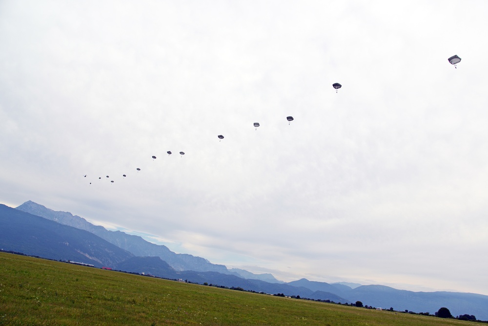 173rd Airborne Brigade jump training on Juliet Drop Zone, Pordenone, Italy