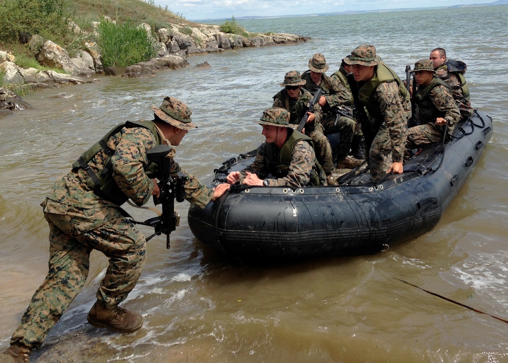 Marines and sailors of BSRF conduct an amphibious exercise with Romanian 307th Naval Infantry Battalion