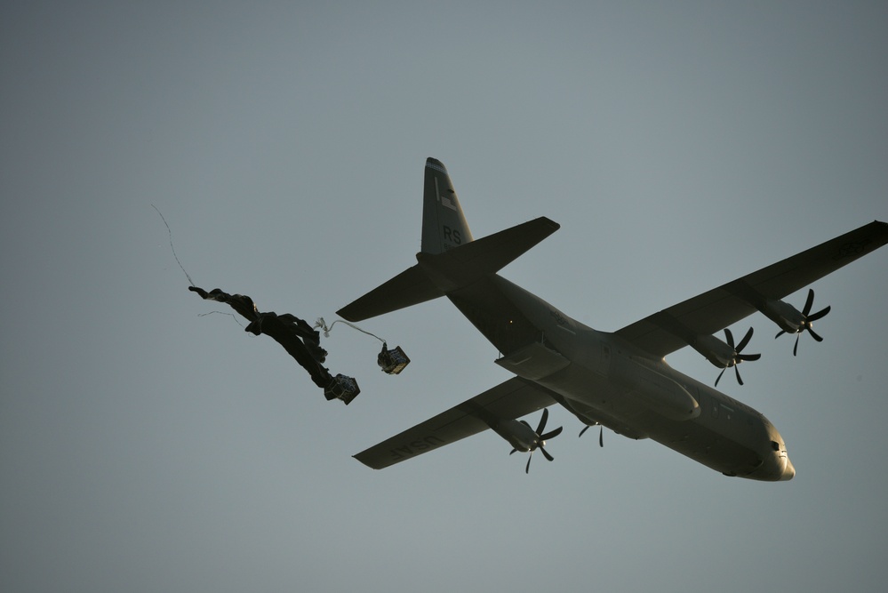 16th STB airdrop/sling load exercise