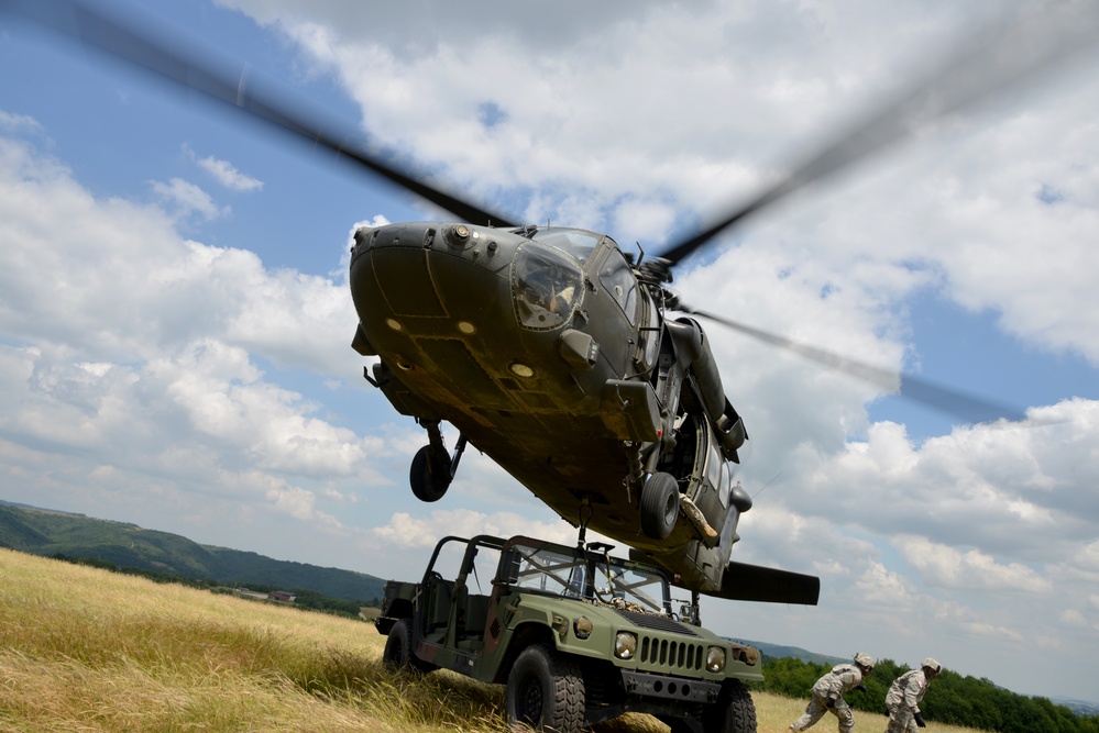 16th STB airdrop/sling load exercise