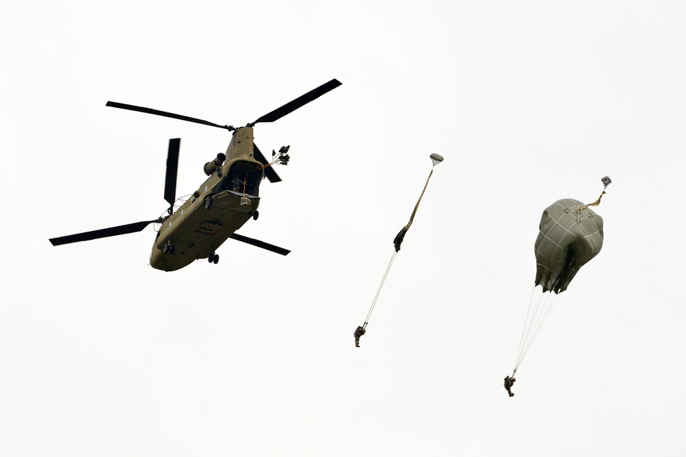 173rd Airborne Brigade Jump Training on Juliet Drop Zone , Pordenone, Italy.