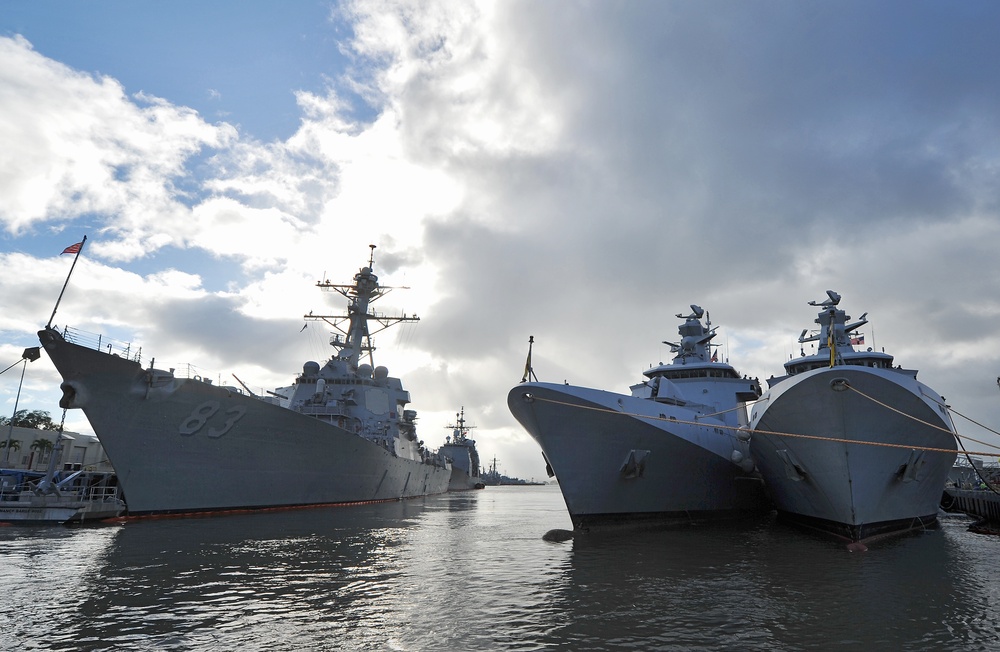 RIMPAC 2014 Ship Arrivals