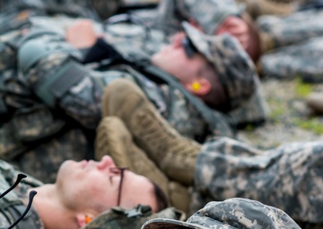 Soldiers tackle warrior tasks during 2014 Army Reserve Best Warrior Competition