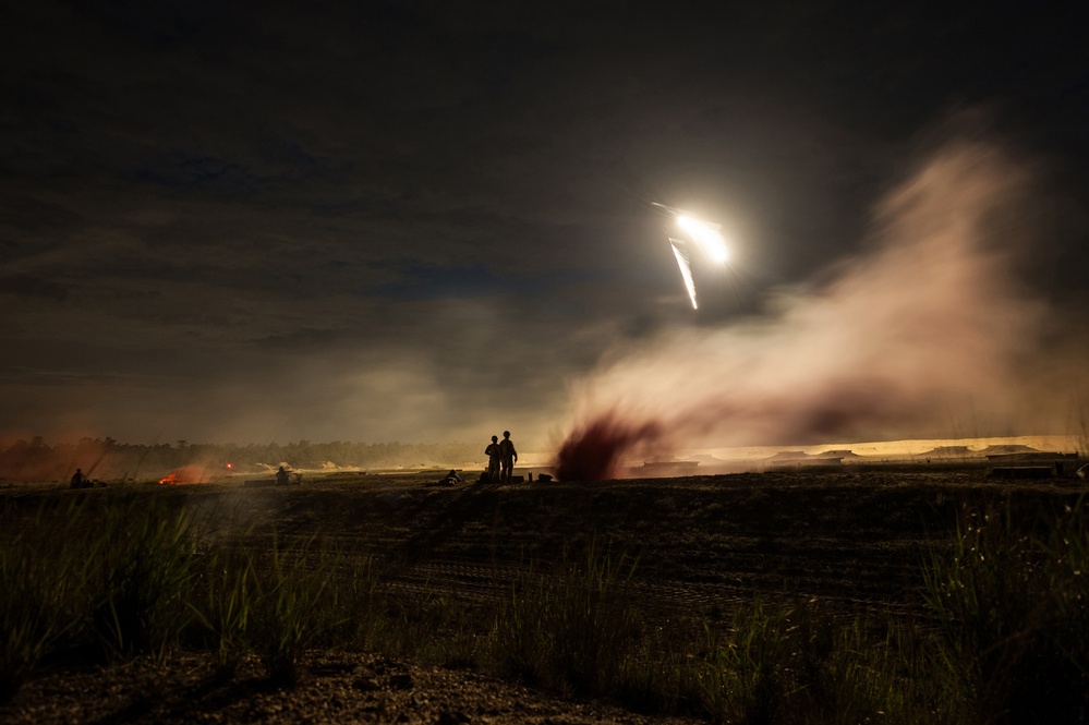 2014 US Army Reserve Best Warrior - M16 night qualification