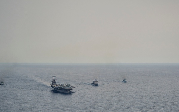 USS George Washington transits South China Sea