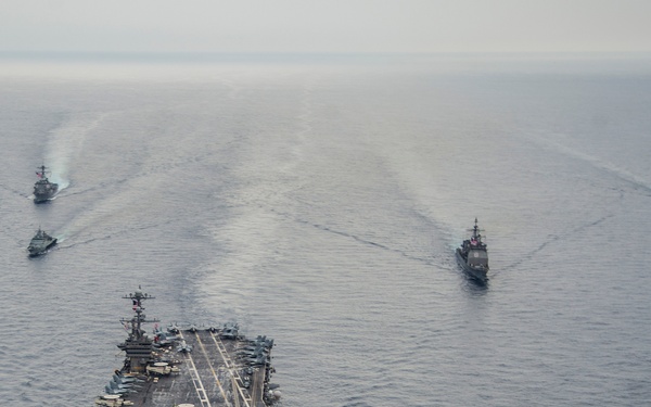 USS George Washington transits South China Sea