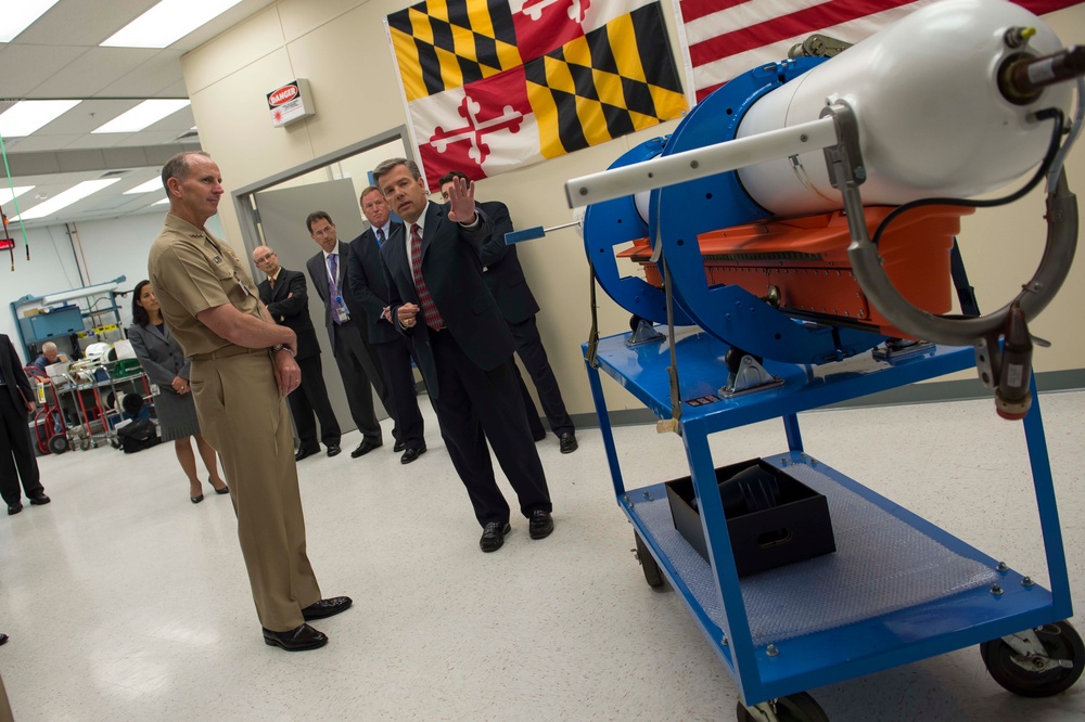 CNO Greenert conducts site visit