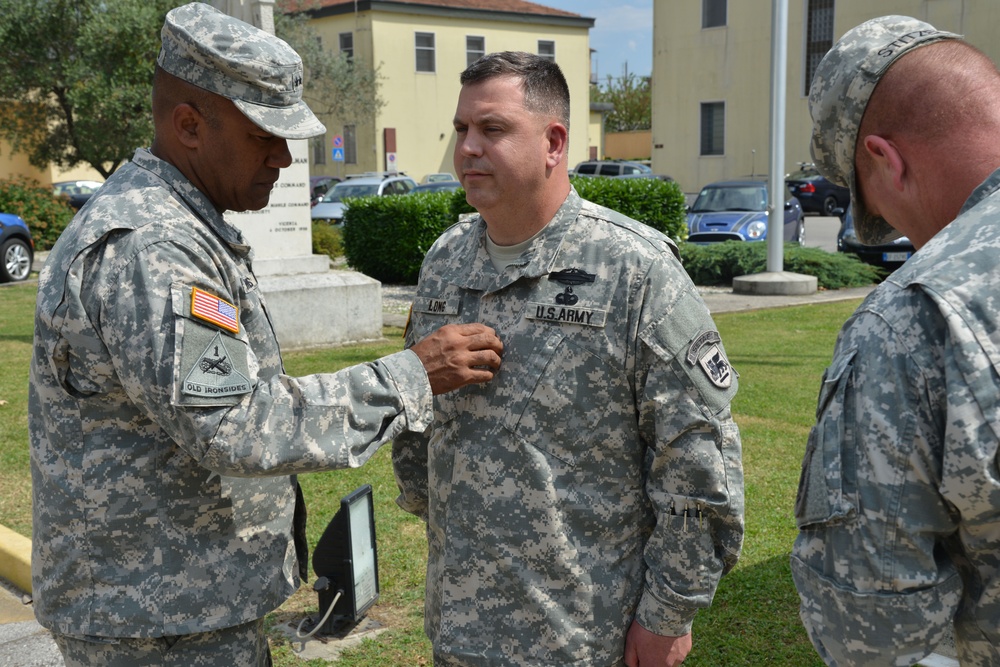 Award ceremony for Sgt. Maj. Wesley C. Long