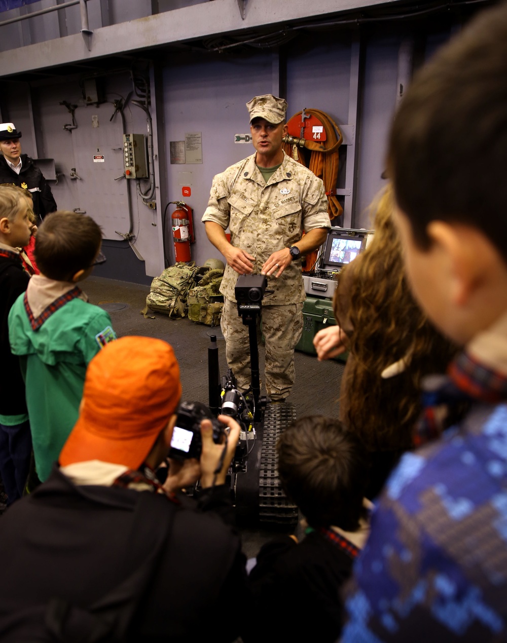 Quebec welcomes Marines with USS Oak Hill