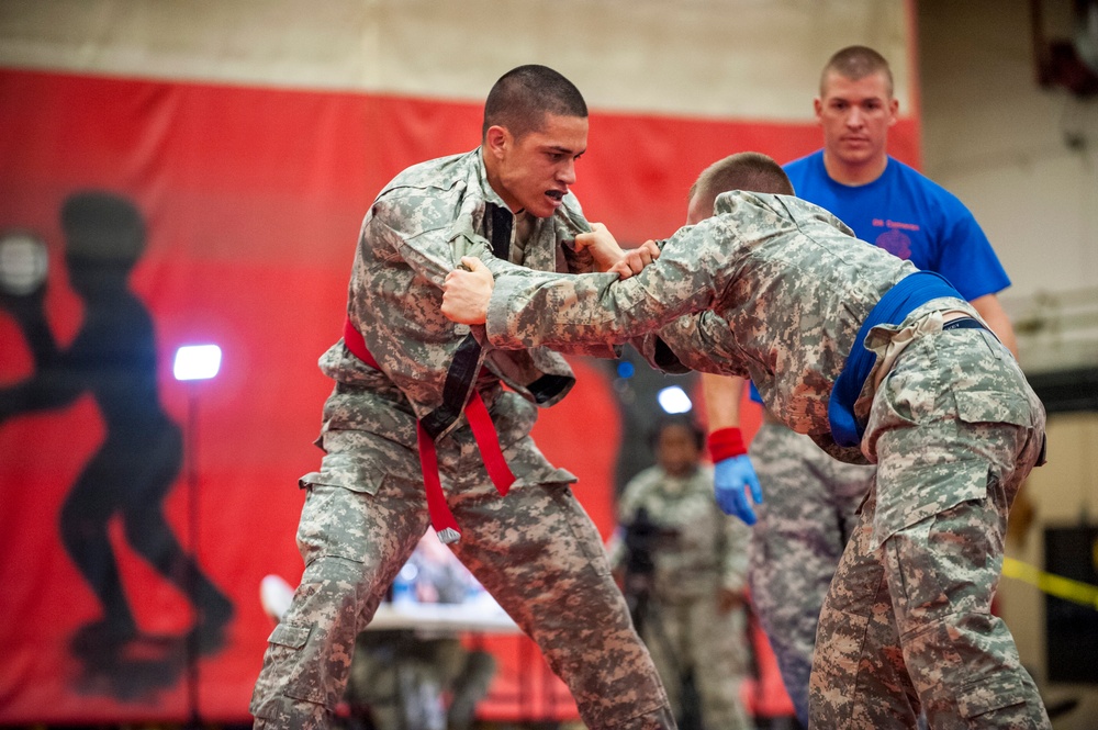 Army Reserve warriors go head-to-head in Modern Army Combatives tournament