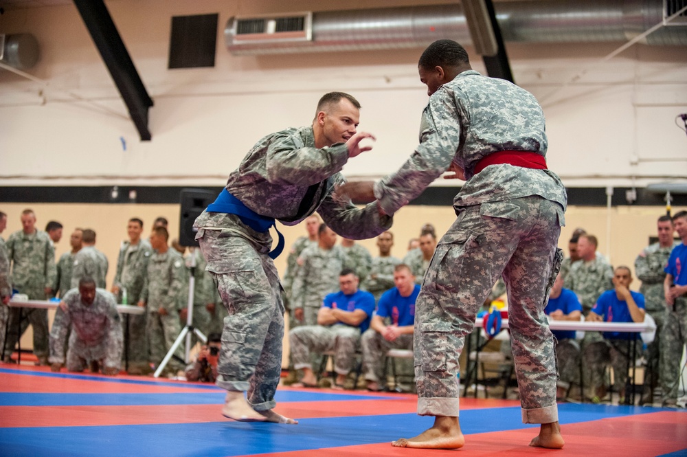 Army Reserve warriors go head-to-head in Modern Army Combatives tournament