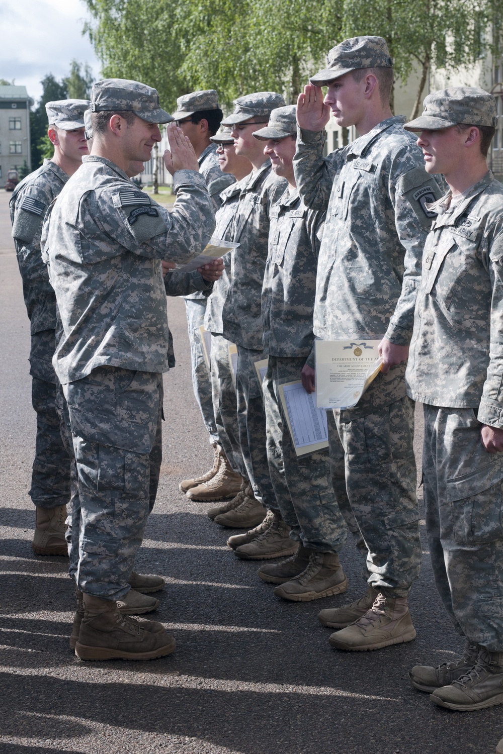 Paratroopers with the 173rd Airborne Brigade return home
