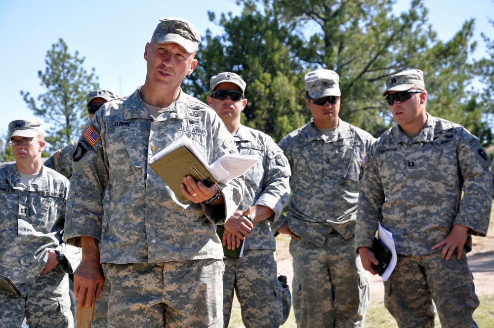 1-143rd IR (ABN) commanders finalize mass tactical exercise plans