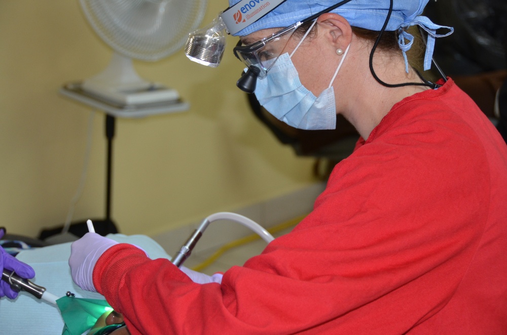 Dental resident hones skills while deployed to Belize