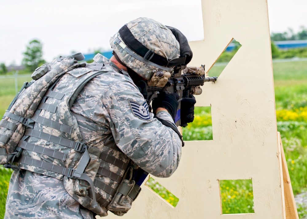 Shoot, move and communicate