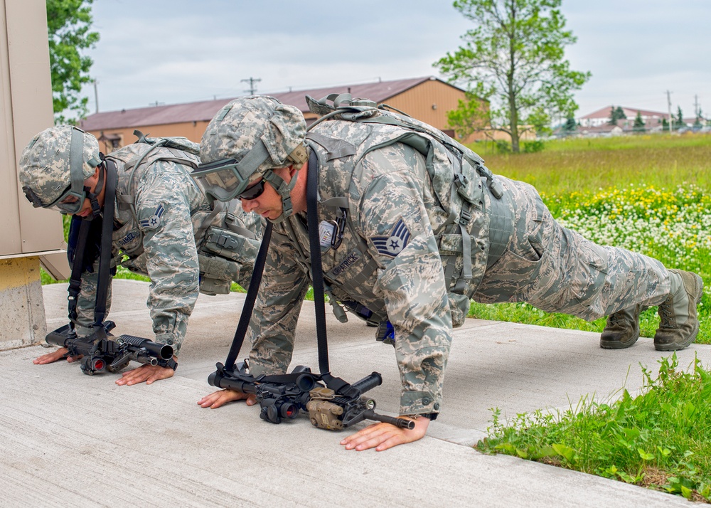Shoot, move and communicate