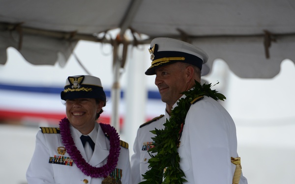 Coast Guard Cutter Rush holds change of command ceremony