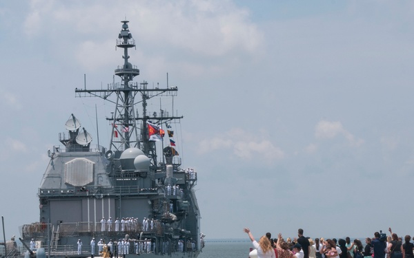 USS Leyte Gulf departs Naval Station Norfolk