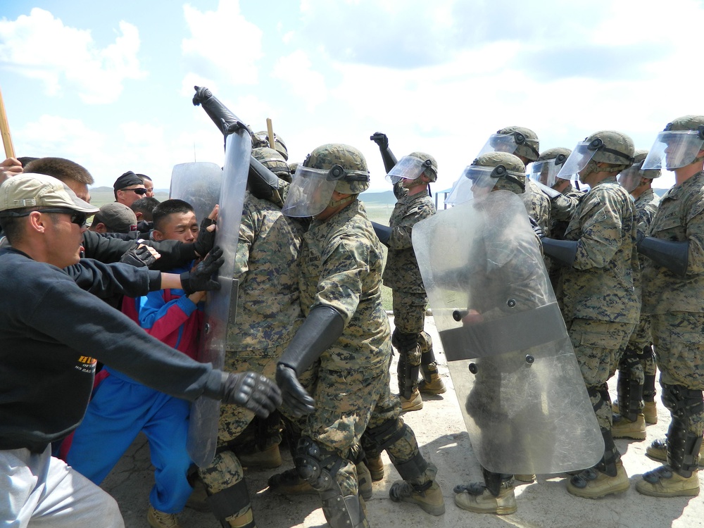 What a riot! Marines practice controlling crowds