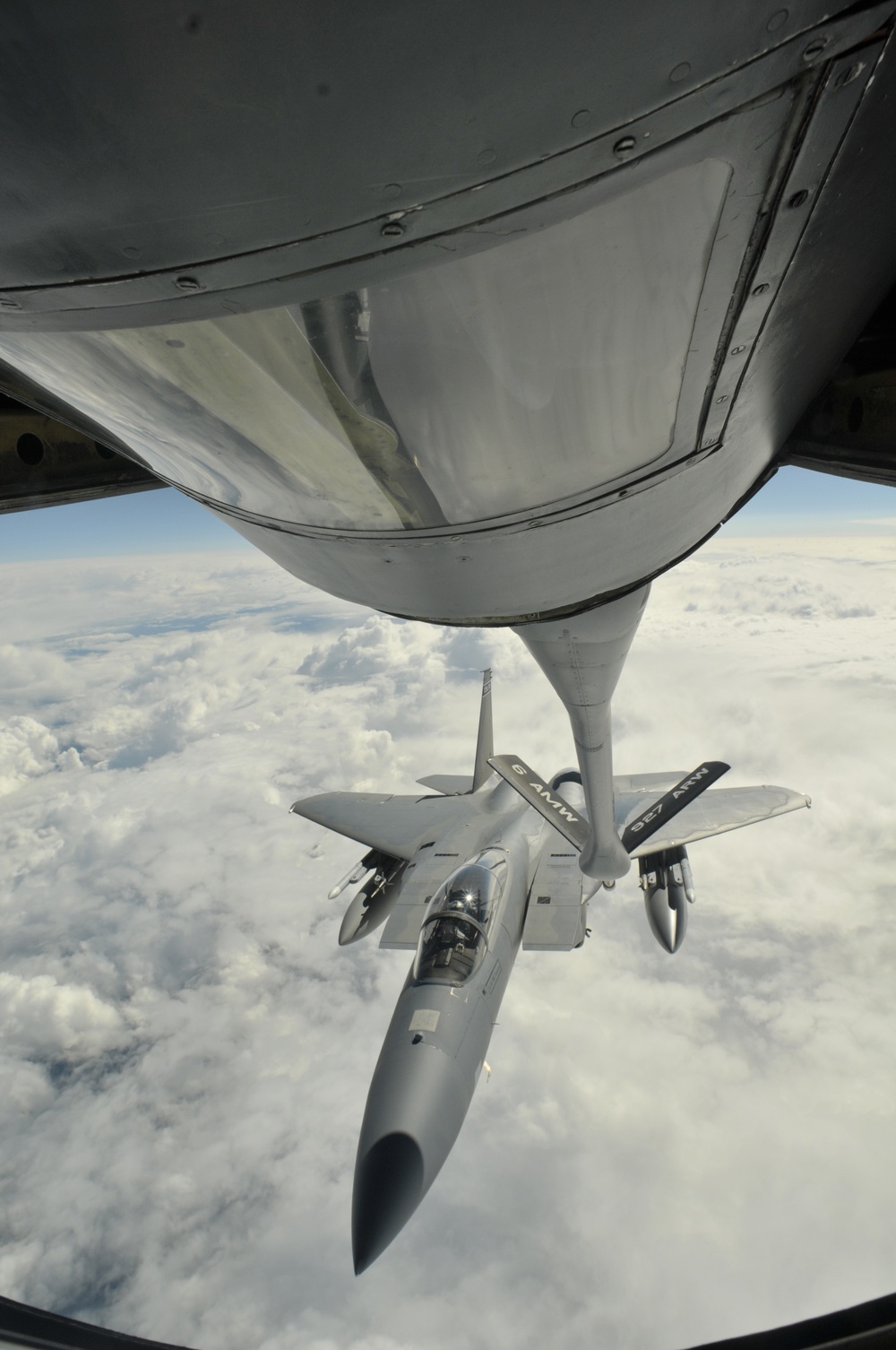 RED FLAG-Alaska fighter jets refuel above the clouds