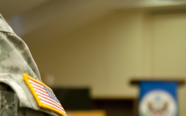 Paratroopers visit US Embassy in Lithuania