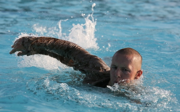 Photo Gallery: Parris Island recruits dive into Marine Corps’ amphibious nature