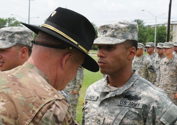 Cavalry Soldiers receive valorous awards