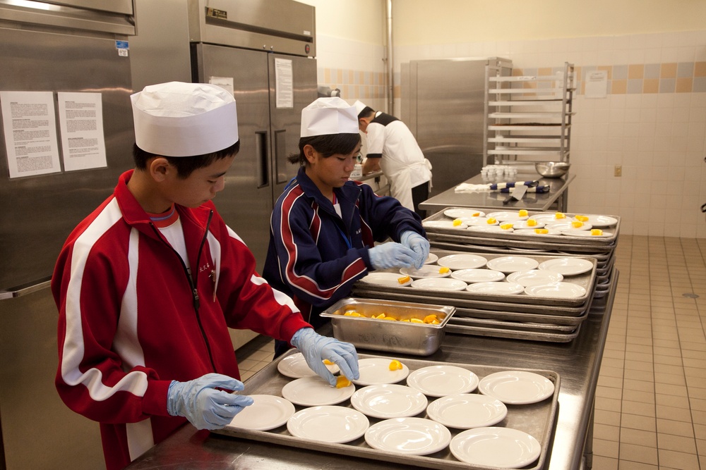 Exchange program brings Okinawa Marines, local students together