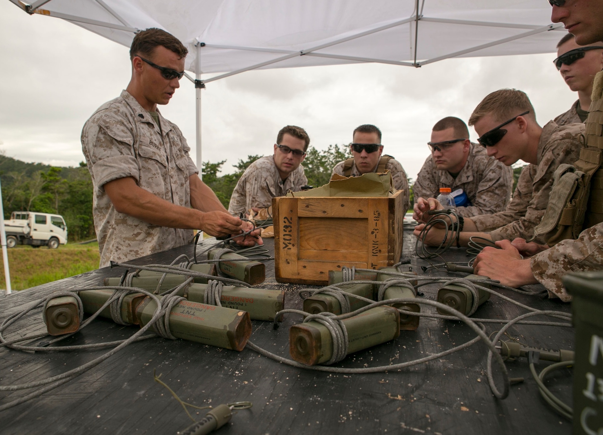 DVIDS - Images - Seabees, Marines spend day as EOD techs [Image 1