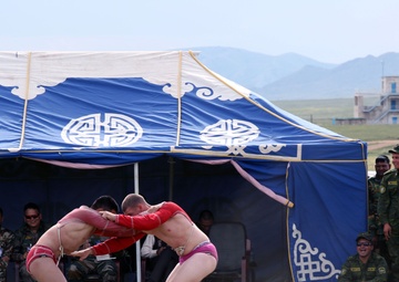 Mongolian Armed Forces share culture during KQ14