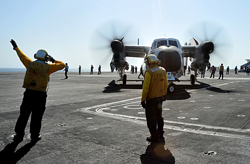 USS George H.W. Bush flight deck activity