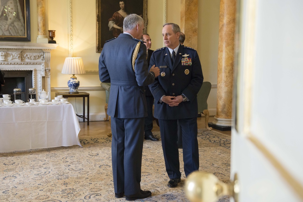 US, UK Joint Chiefs of Staff talk collaboration