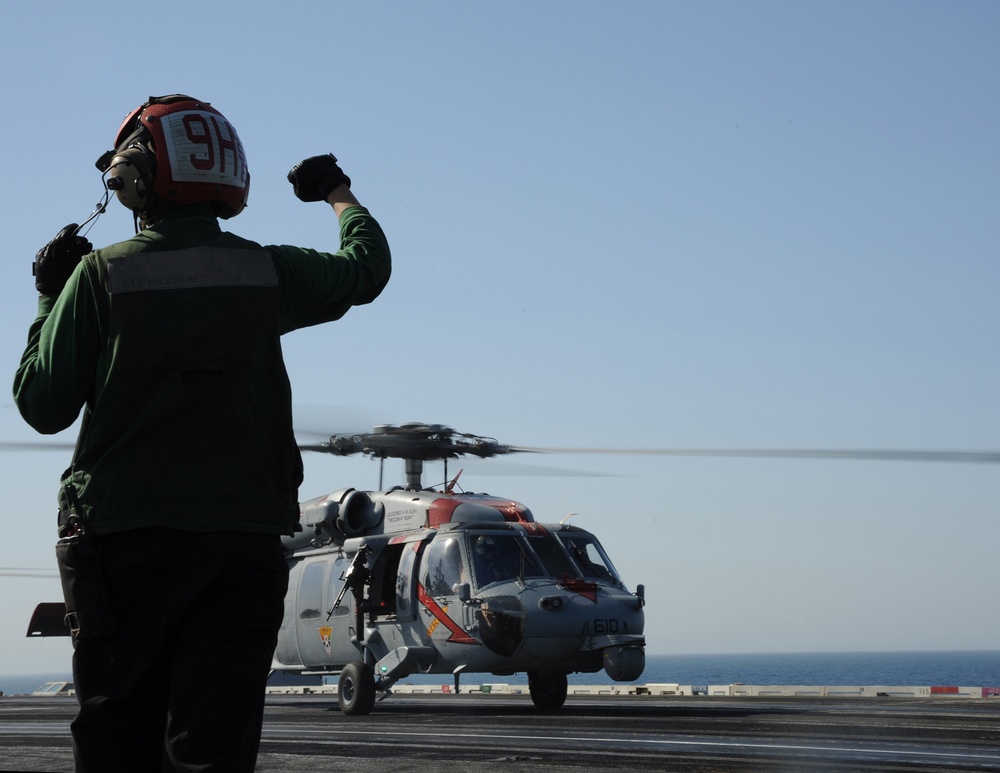 USS George H.W. Bush flight deck activity