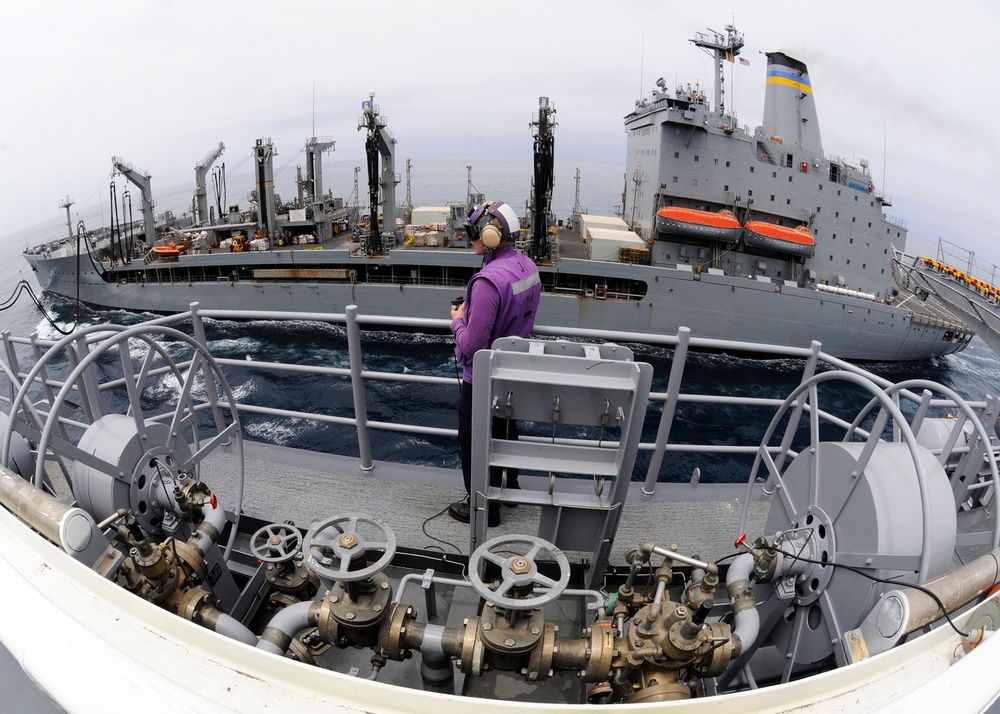 USS Essex underway replenishment