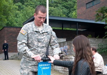 An early start: Americans, Estonians celebrate 4th of July in June