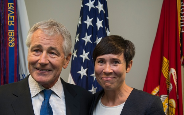 Secretary of Defense Chuck Hagel stands for photo with Norwegian Minister of Defense Ine Marie Eriksen Søreide