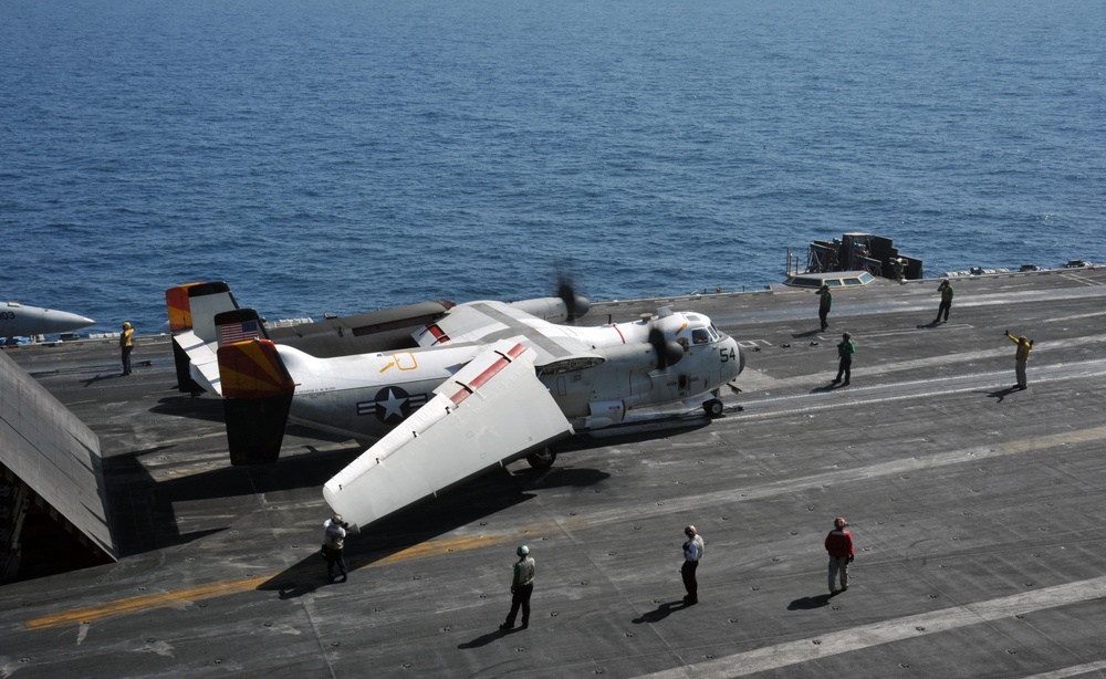 USS George H.W. Bush flightdeck operations