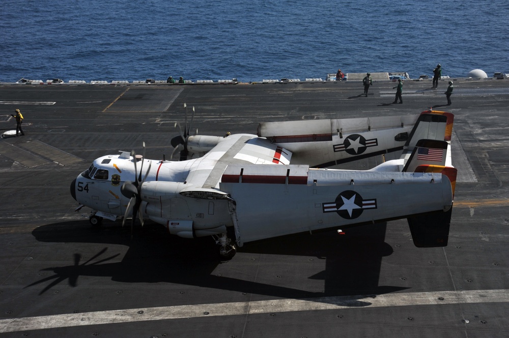 USS George H.W. Bush flightdeck operations