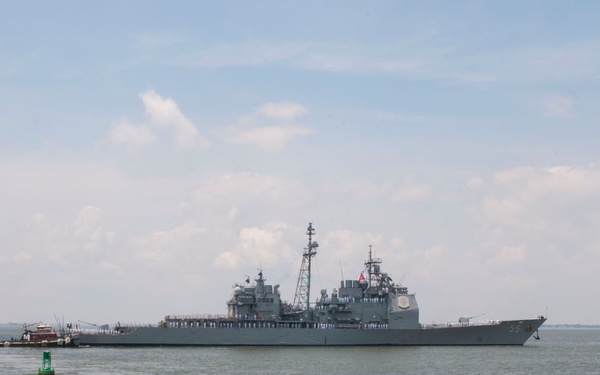 USS Leyte Gulf departs Naval Station Norfolk