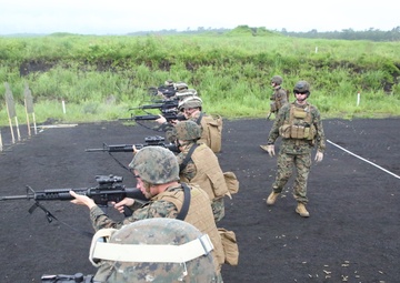 Fuji Warrior 2014: Marines, sailors conduct advanced rifle training