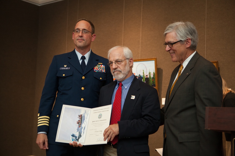 Johnson, Vt., Artist receives the Coast Guard Public Service Commendation Award
