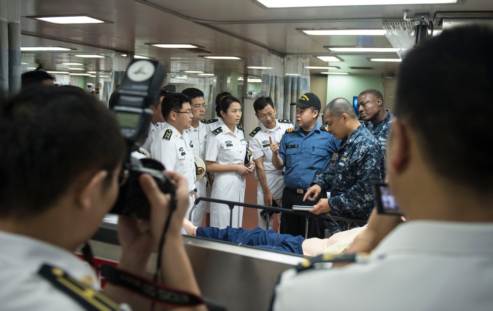 PLA(N) visit to USNS Mercy