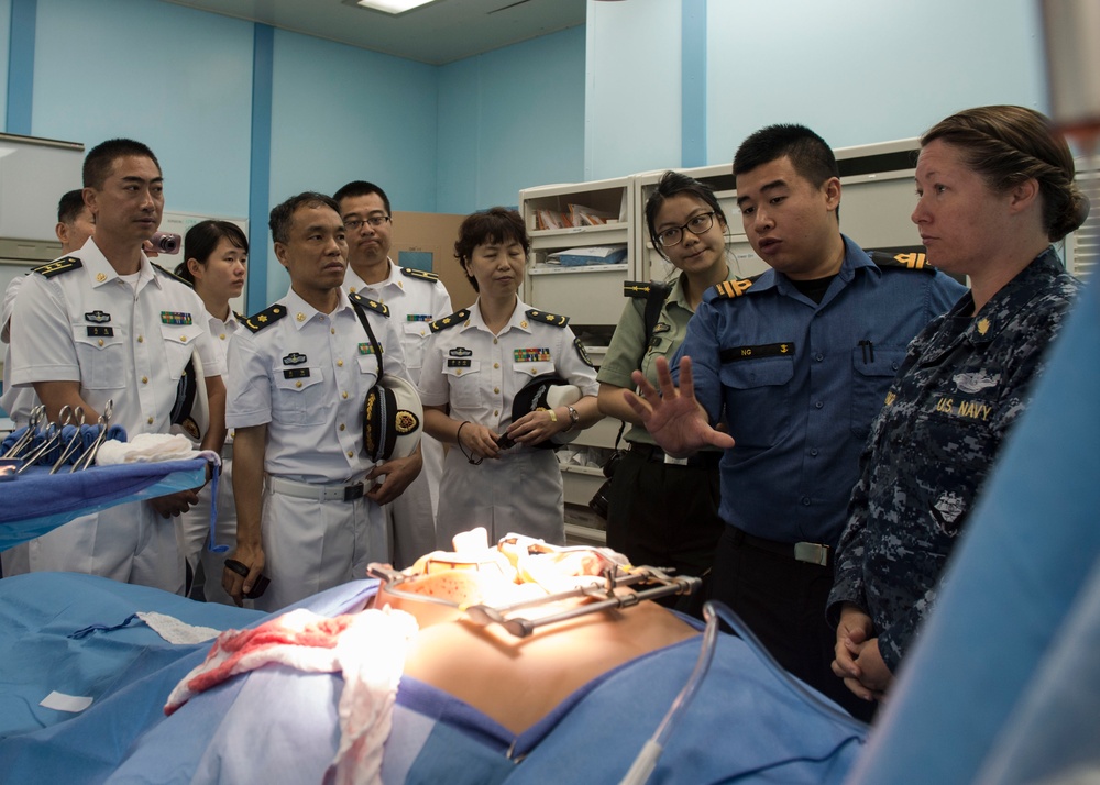 PLA(N) visits USNS Mercy