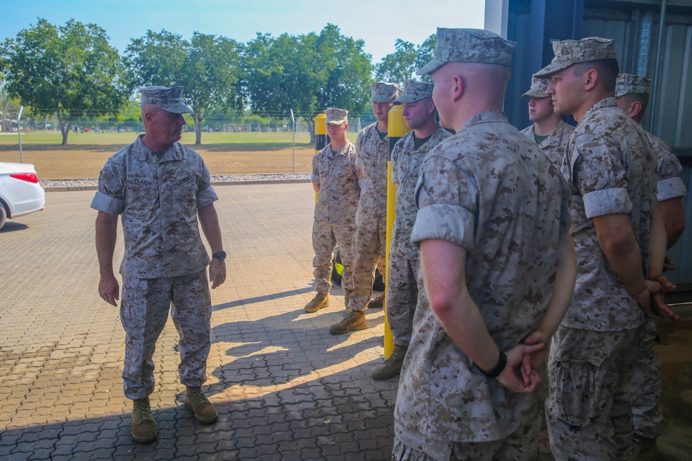 3rd Marine Division commanding general visits MRF-D