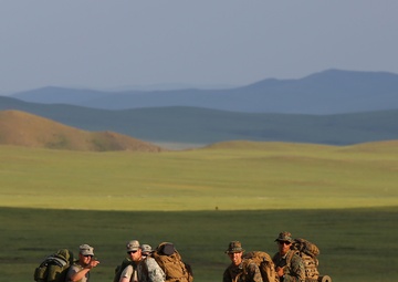 US Marines lead Mongolians during nine-day survivor course at KQ14
