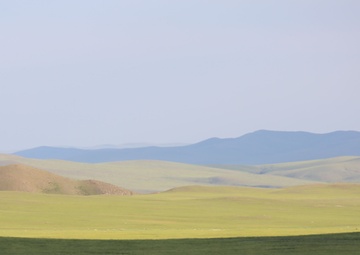 US Marines lead Mongolians during nine-day survivor course at KQ14